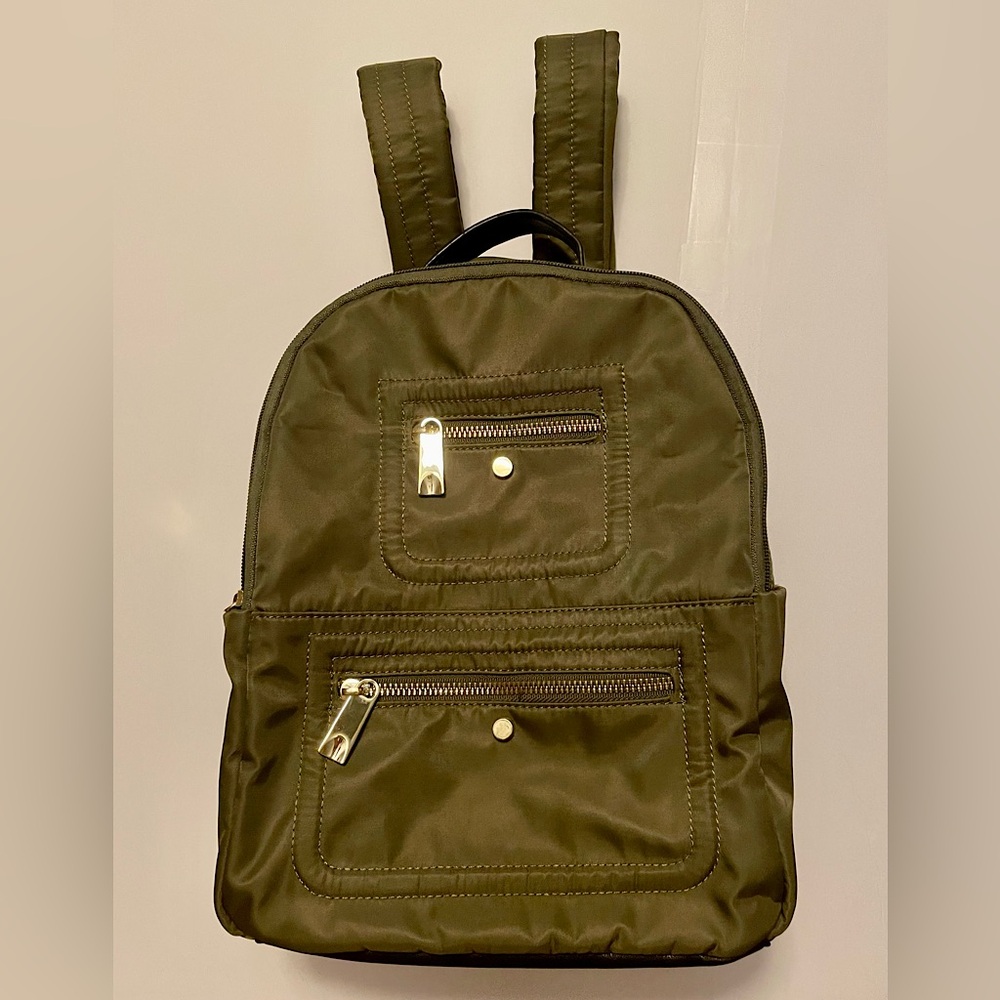 Backpack purse with lots of pockets